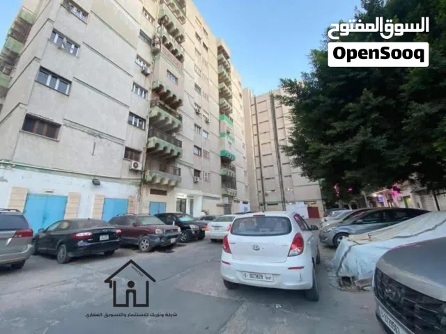 متوفر. شقتين. لبيع. حجم كبير. الدهماني. دور اول. دور تاسع. بحريه