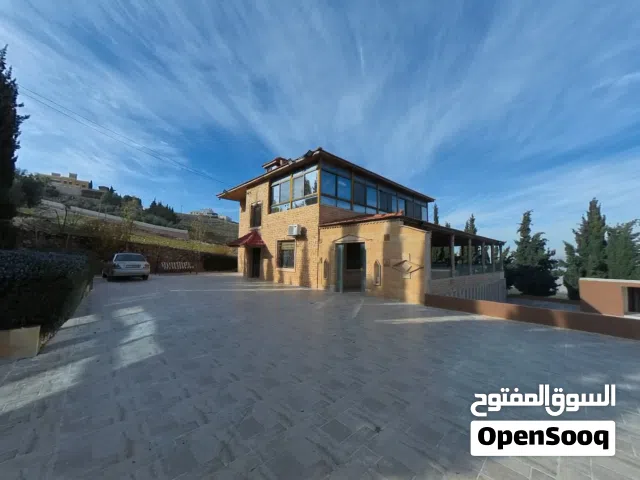 4 Bedrooms Chalet for Rent in Salt Al Saro