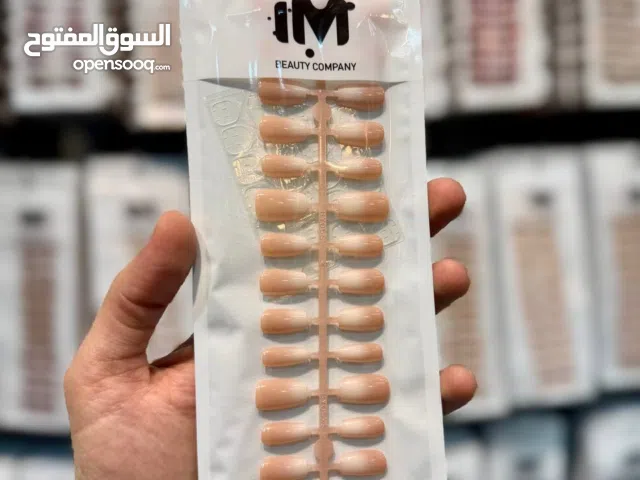 اضافر من ماركة im ٫قوية وبديلة للاكرلك موديل الطبيعي