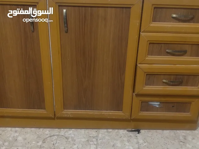 مطبخ المنيوم بحالة ممتازة