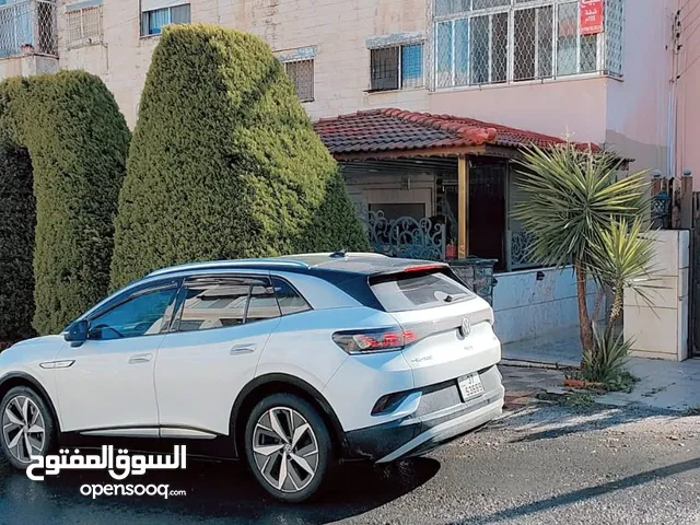 115 m2 2 Bedrooms Apartments for Sale in Amman Abdoun