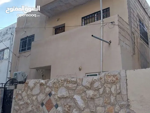 منزل للبيع طابقين بسعر مغري وقابل للتفاوض