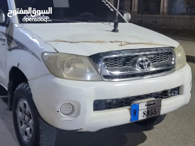 Used Toyota Hilux in Shabwah