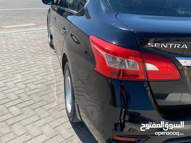 للبيع نيسان سنترا 2019
