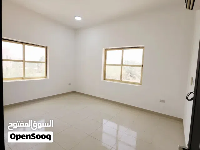 للايجار غرفه و صاله أول ساكن في منطقة الفوعه
