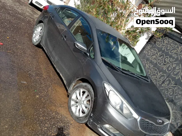 Used Kia Cerato in Tripoli