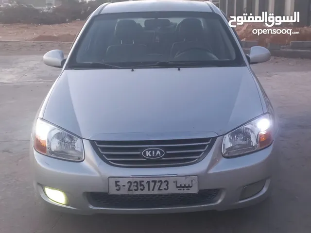 Used Kia Spectra in Tripoli