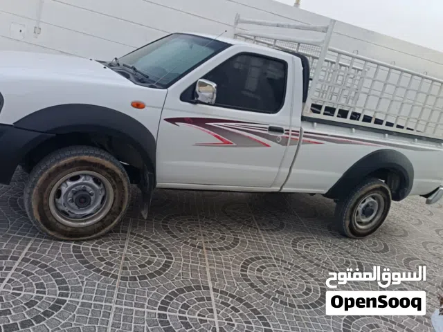 نيسان بيكاب