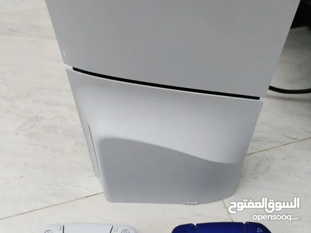 بلاستيشن 5 سلم ps5 slim مع مجموعة العاب وادين ثنتين اصليات ..................................