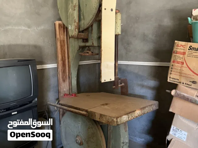 معدات ورشة نجارة