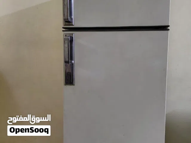 تلاجه كريازي 12قدم 330k بحاله جيده جدا