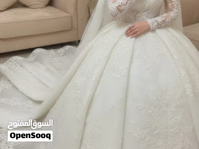 فستان زفاف