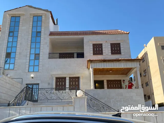 240m2 More than 6 bedrooms Villa for Sale in Zarqa Al Zarqa Al Jadeedeh