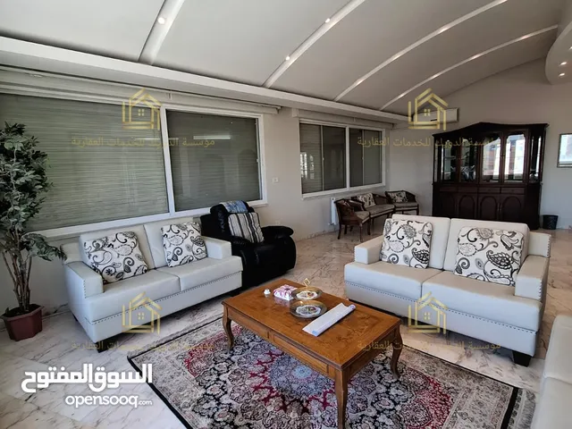 شقة فارغة - شارع مكة - 3نوم 1ماستر - 268م - بإطلالــــه مميزة - قرب الخدمات العامة