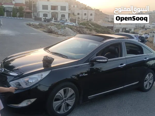 2013 هيونداي سوناتا Limited