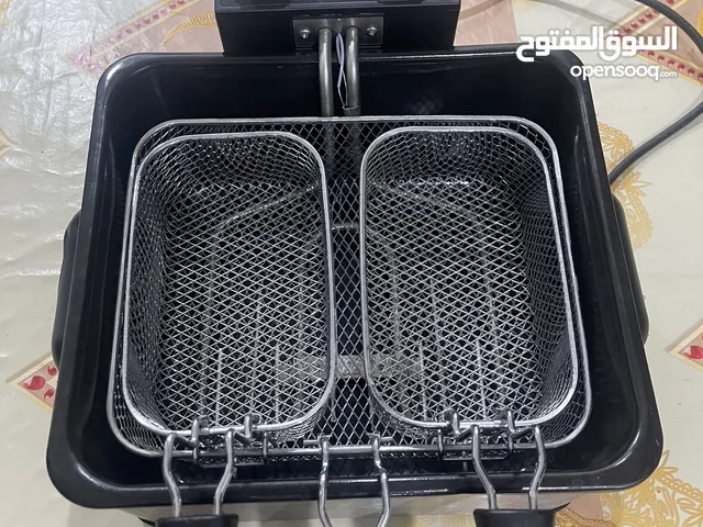 جريل ومقلاة وسخان ماء ومواعين للبيع