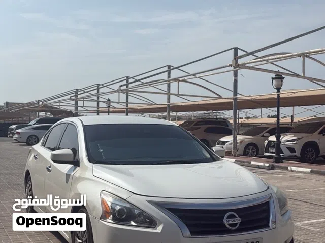 2015 نيسان التيما SV