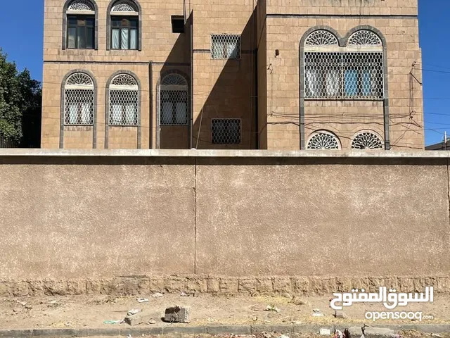 440 m2 5 Bedrooms Villa for Sale in Sana'a Eastern Geraf