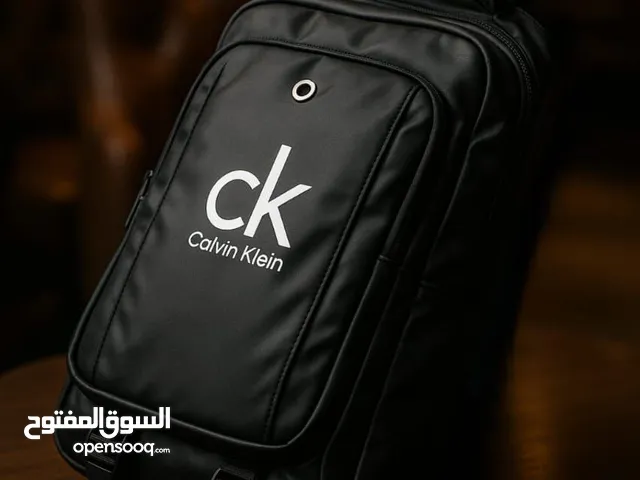 شنطة كالفن كلاين رجالي – للناس العملية اللي بتحب الشياكة!