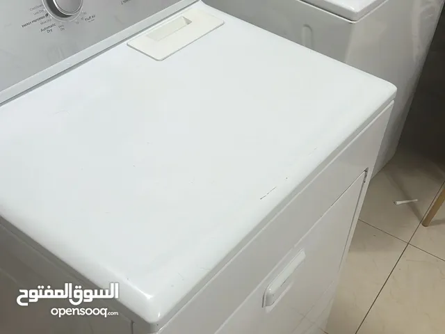 Ariston 9 - 10 Kg Washing Machines in Hawally