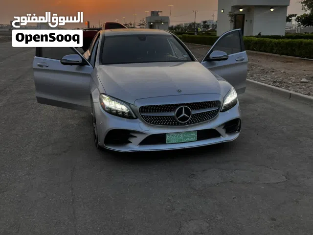 مارسيدس c300 2020 بقمه النظافه وحادث بسيط قبل ايرباجات الوكاله