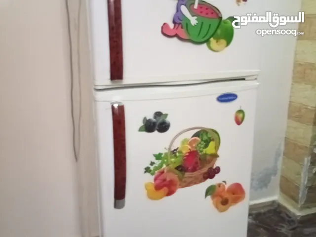 ثلاجة مستعمل بافضل حالة..........................................