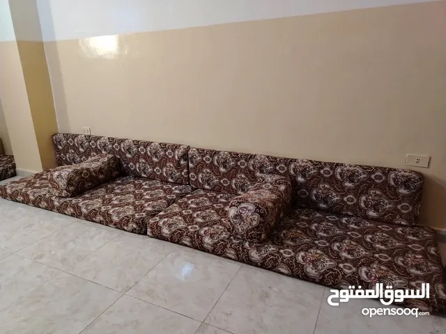 جلسا للبيع
