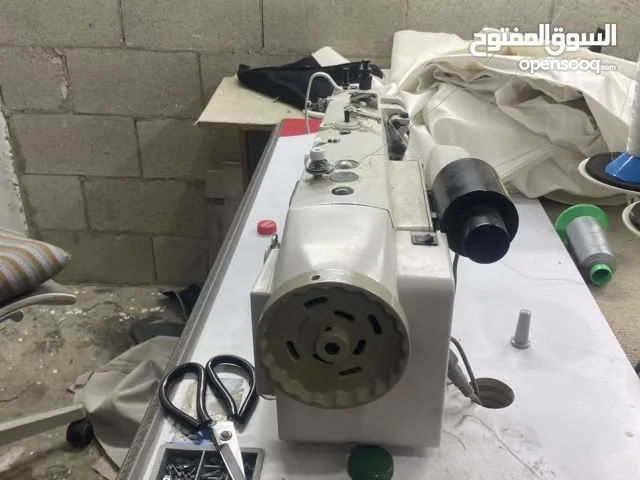 ماكنة خياطة نطاطة  فل اوتمات بدها شوفير جديده بصلاه عنبي