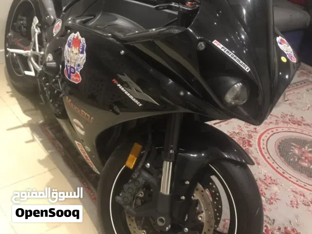 للبيع ريس ياماها موديل 2010 R1