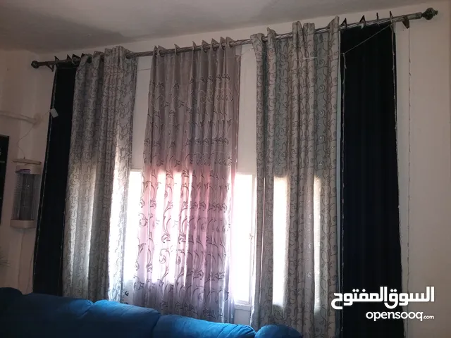 أغراض للبيع