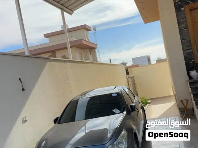 2009 إنفينيتي اخرى