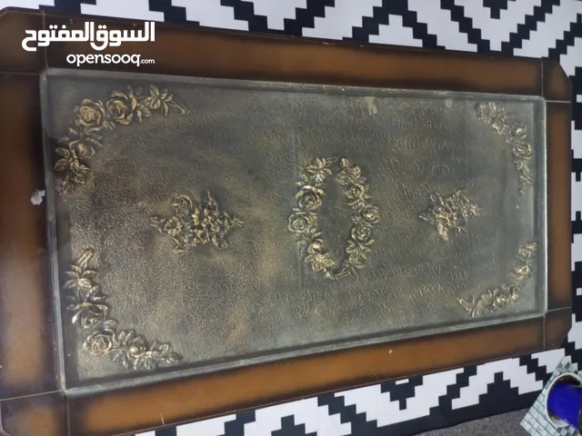 طاولات وحدة كبيرة ثنتين صغار