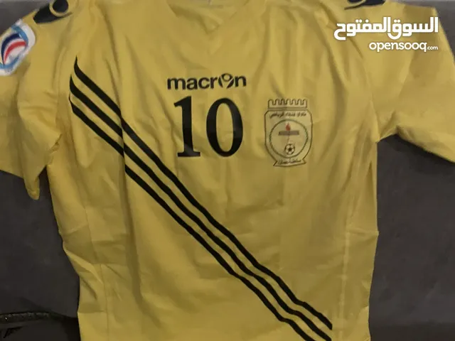 This is a Bahraini old club and this club shutted down their kits and everything.