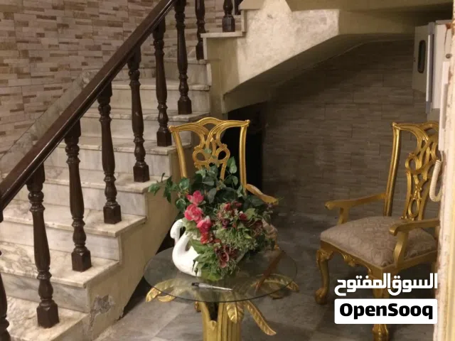 ڤيلا مفروشة بالكامل بأجمل مناطق عمان الغربيه خمسه نوم 2 ماستر