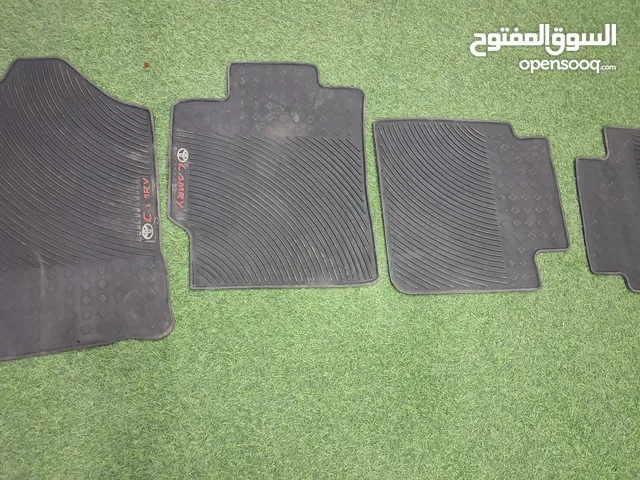 أرضيات دعسات كامري أصلي مستعمل نظيف اربع قطع