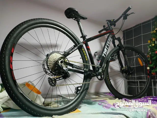 FOR SALE – "Twitter Mantis 2.0 Mountain Bike – Black/Red – 29 inch – Alloy Frame"