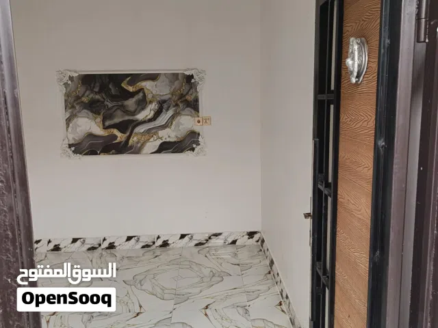 بيت حديث للبيع قرب مدرسه الصقر