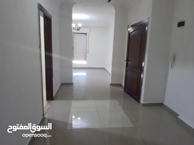 شقه فارغه للإيجار الجبيهه