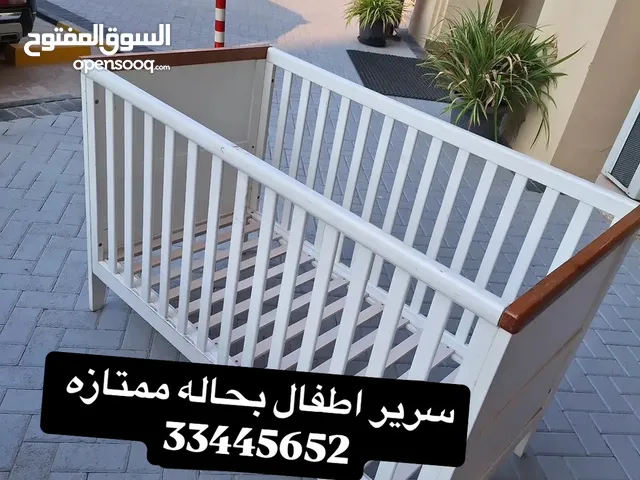 سرير اطفال بحاله ممتازه