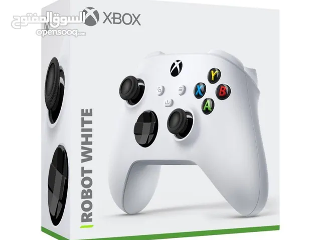 يد Xbox series s مستعملة استعمال بسيييط اخو الجديد مع كفالة 3 اشهر ولتفاصيل أكثر احكي معي خاص