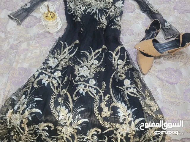فستان سهرة من الفخامة وبأسعار مغرية