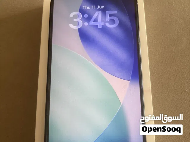 Apple iPhone 16 Pro 128 GB in Muscat