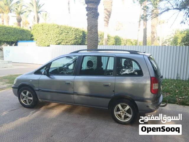 2004 أوبل زافيرا