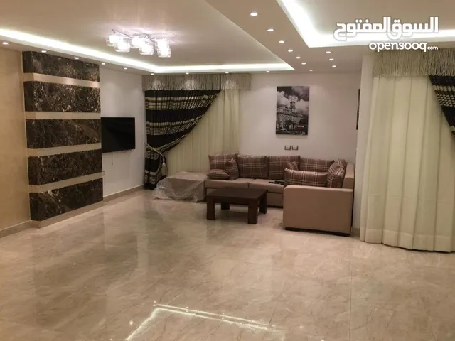 Golf View  Corner Unit  L shape Balcony إطلالة على الجولف  وحدة زاوية  شرفة على شكل حرف L