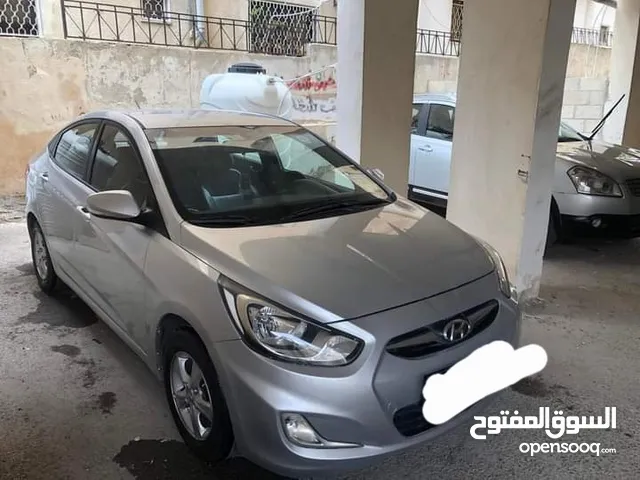 هونداي اكسنت للبيع 2011