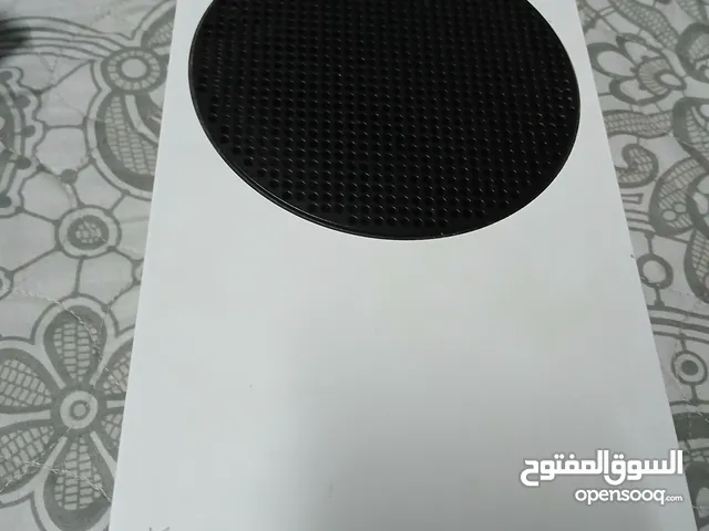 اكس بوكس سيريس اس مع ايدتين الاصلية والاحترافية مع ماوس كيبورد وسماعة وكل اسلاكه الاصلية