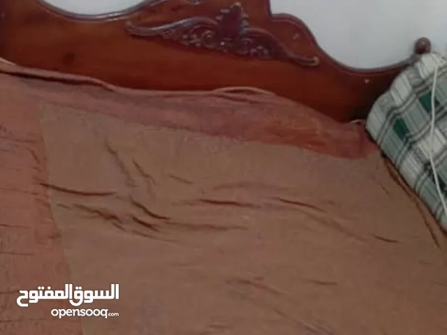 سرير خشب سويدي