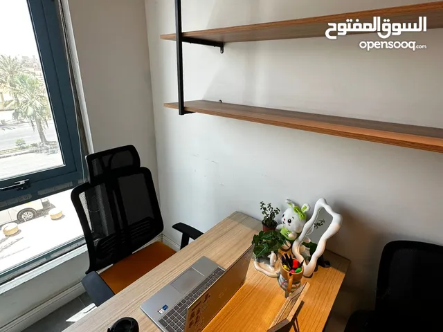 مكاتب مؤثثة للإيجار