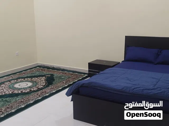 غرفة ماستر راقية للإيجار داخل فيلا عائلية هادئة