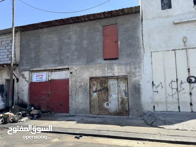 مخزن ومحل في صناعية حمدان مساحة 140متر